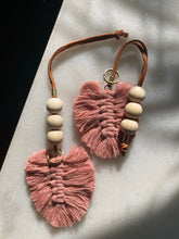 Load image into Gallery viewer, Car Charm Feather Macrame