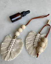 Load image into Gallery viewer, Car Charm Feather Macrame